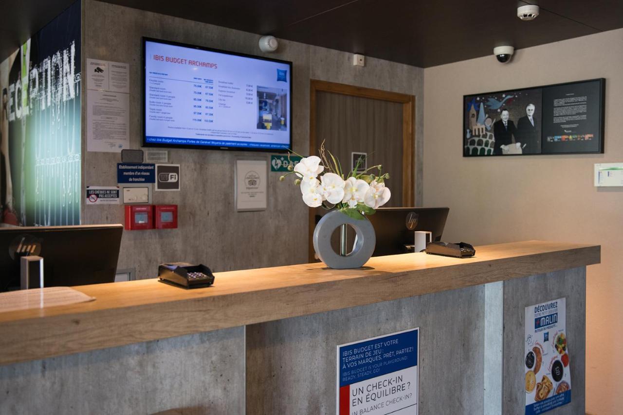Ibis Budget Archamps Porte De Geneve Bagian luar foto