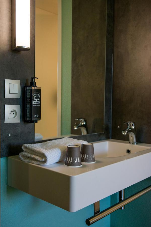 Ibis Budget Archamps Porte De Geneve Bagian luar foto